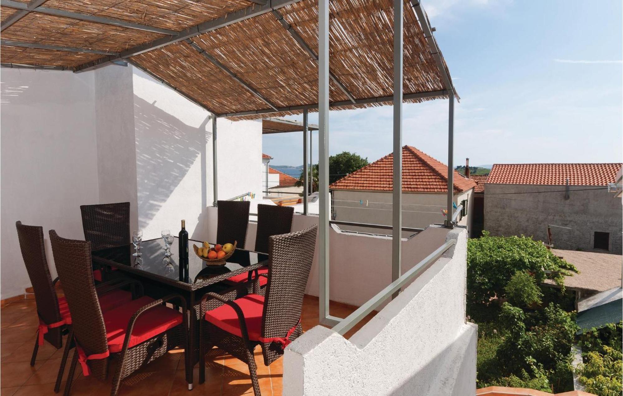 Pet Friendly Apartment In Pakostane With Kitchen Eksteriør bilde